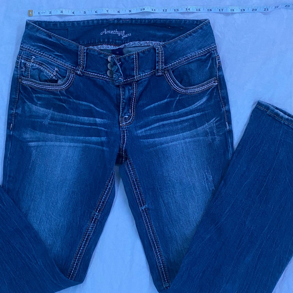 Amethyst Jeans, boot cut, low rise 11 regular